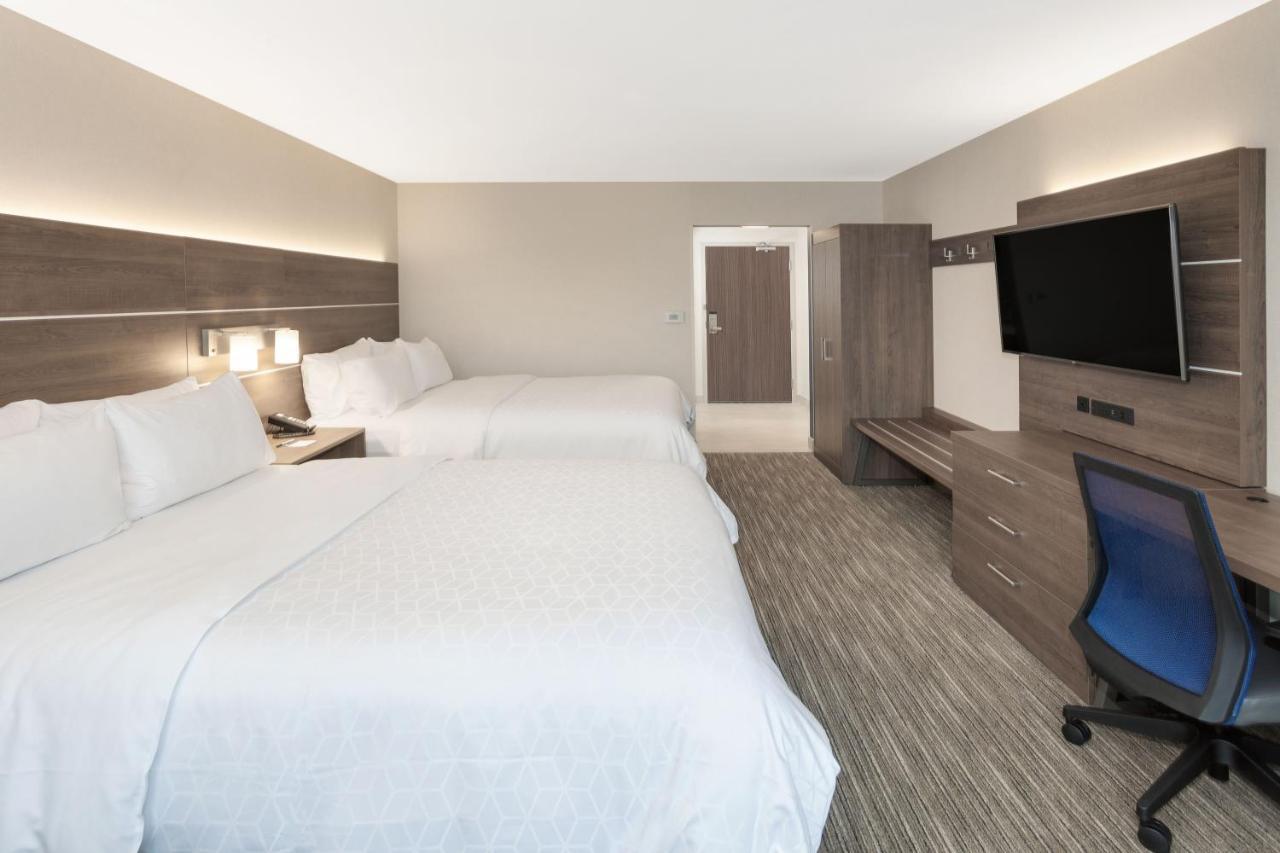 Holiday Inn Express Hotel & Suites Ottawa Airport By Ihg Buitenkant foto